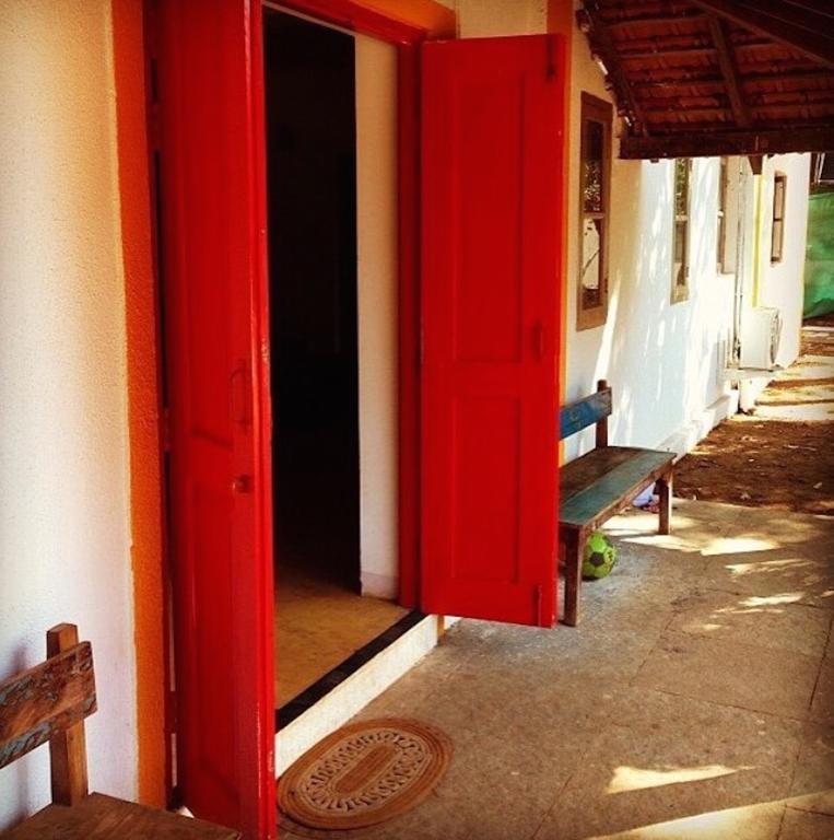 Red Door Hostel Anjuna Zewnętrze zdjęcie
